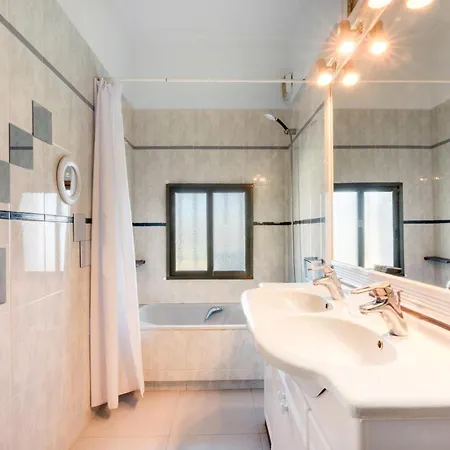 Apartment Casa Blanca